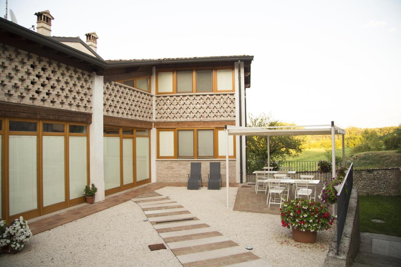 Bed & Breakfast Carpe Diem Solferino Buitenkant foto